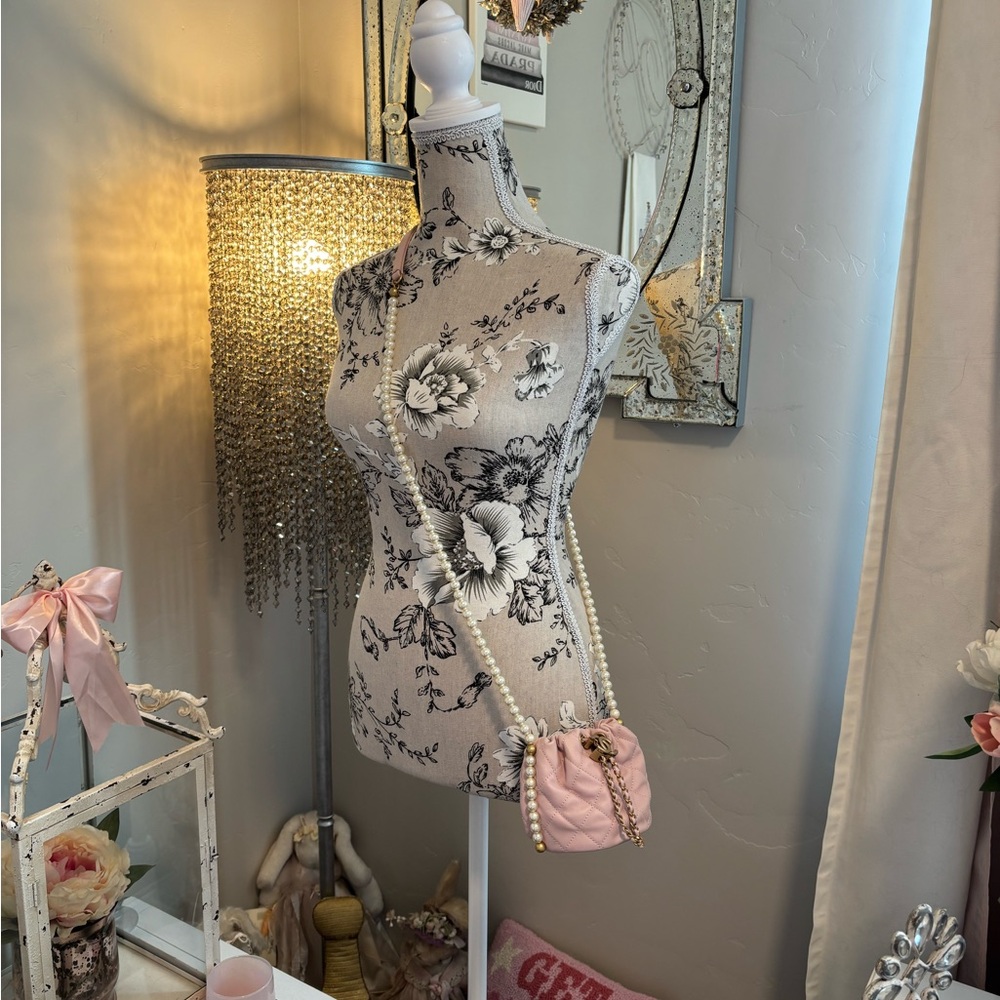 CHANEL Light Pink Quilted Mini Drawstring Bag with Pearl Chain. Never Used. - Picture 15 of 16